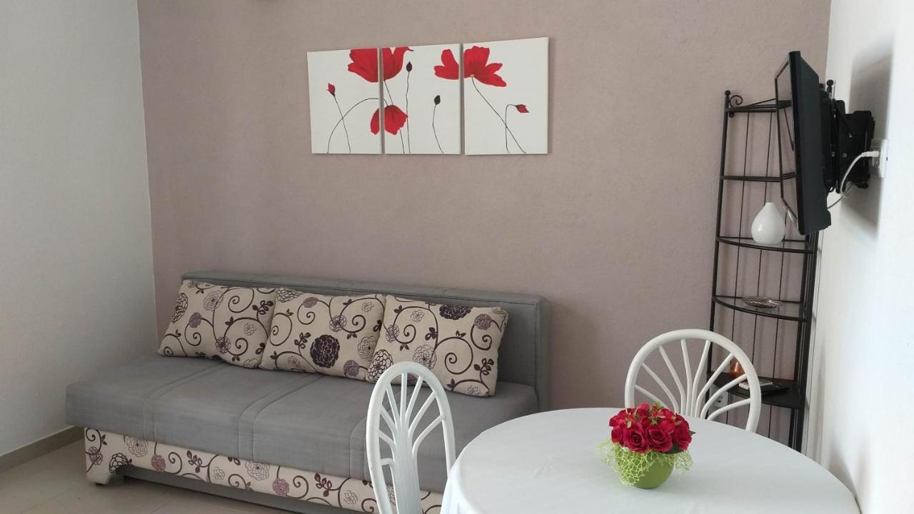 Apartmani Niko ドラスニセ エクステリア 写真